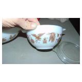 2 Pyrex Bowls and Lid