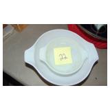 2 Pyrex Bowls and Lid