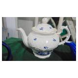 3- Teapots, 2- Hull and 1- Crown Dorset