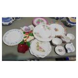 Assorted China Pieces, Apple and Tea Trivet