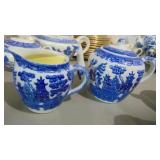 4 Pieces of Assorted Blue Willow