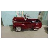 Hallmark 1937 Airflow and 1940 Steelcraft Dodge Cars