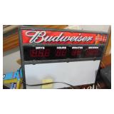 Light up Budweiser Sign and Plastic Budweiser Sign-asis