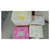 10-Precious Moments Figures