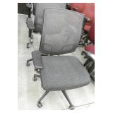 Lot of 6 Grey and black office chairs