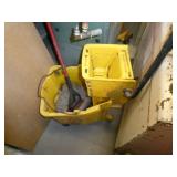 Mop bucket