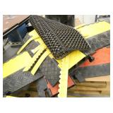 Pallet of wire/cable ramps management raceway