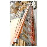 12 ft ladder - looks like new