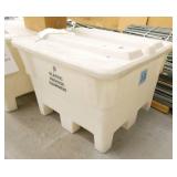 large pallet size plastic tote