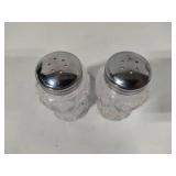 Imperial Glass "Daisy" Pattern Salt & Pepper Shakers