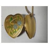 1/20 12K Lestage Vintage Locket w/Danecraft Chain