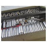 (EC1) Park Metal 21" Tool Box Full ...