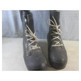 (CSB) Pair of Bata Military Extreme...