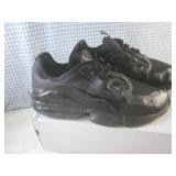 (BS) Pair of Nike Air Max Infinity ...