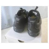 (BS) Pair of Nike Air Max Infinity ...