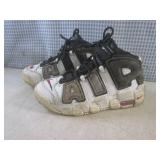 (BS) Pair of Nike Air More Uptempo ...