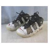(BS) Pair of Nike Air More Uptempo ...