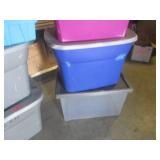 (BS) 5 Totes and Other Container wi...