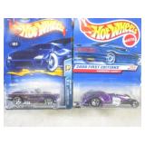(G-1) Assorted Hot Wheels in Packag...