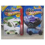 (G-1) Assorted Hot Wheels in Packag...