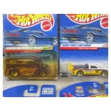 (G-1) Assorted Hot Wheels in Packag...