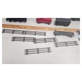 Lionel Lines Train Set as Pictured, 6 Cars/Tracks)
