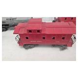 Lionel Lines Train Set as Pictured, 6 Cars/Tracks)