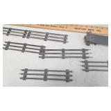 Lionel Lines Train Set as Pictured, 6 Cars/Tracks)