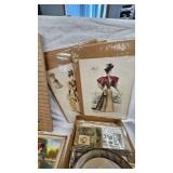 Picture/Print/Card/Decoration Lot as Pictured