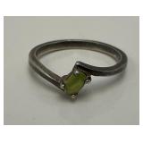 SIZE 6 Silver 925 Marked Green Stone Ring  1.91 Grams