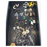 Vintage Costume Jewelry Lot - Vintage Earrings