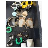 Vintage Costume Jewelry Lot - Vintage Earrings