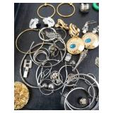 Vintage Costume Jewelry Lot - Vintage Earrings