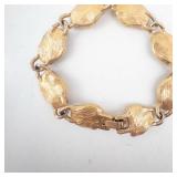 Bracelet - Vintage Gold-Tone Enamel with Red/White Oval Links, 8 Inches