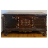 Vintage Lane Cedar Chest