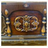 Vintage Lane Cedar Chest