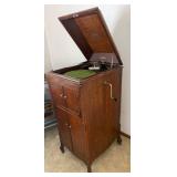Victor Victrola Phonograph VV-X1  by Victor Talking Machine Company