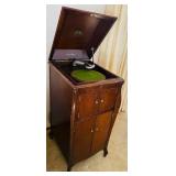 Victor Victrola Phonograph VV-X1  by Victor Talking Machine Company