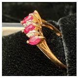 14Kt Gold Ring with Genuine Stones Size 6