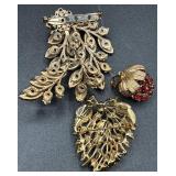 Regal Style Necklaces, Brooches, Earrings, Pendants and Bracelet