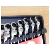 Milwaukee 144-Position Flex-Head Ratcheting Combination Wrench Set Metric (15-Piece)