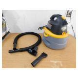 New - Stinger 2.5 Gal. 1.75 Peak HP Small Shop Vacuum Wet Dry Vac with Filter Bag, Hose, Utility and Car Nozzle Attachments HD2025