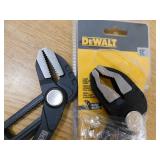 (2) DEWALT V-Groove Jaw Pushlock Plier