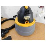 Stinger 2.5 Gal. 1.75 Peak HP Small Shop Vacuum Wet Dry Vac with Filter Bag, Hose, Utility and Car Nozzle Attachments HD2025