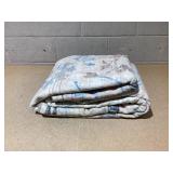 HOMCOM Machine Washable Area Rug, 120"x96"  Indoor Boho Rug, Non-Slip, Low Pile for Living Room, Bedroom, Dining Room, Kitchen, Home Office, Distressed Carpet for High Traffic Areas, Brown Blue (Used)