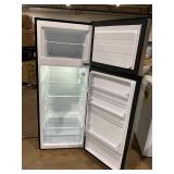 Vissani 7.2 cu. ft. Top Freezer Refrigerator in Fingerprint Resistant Stainless Steel Look Model # MDTF7SSES4 (Transit Damage, See Photos)