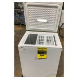Vissani 5.0 cu. ft. Manual Defrost Chest Freezer with LED Light in White Model # HMCF5W5 (Transit Damage, SEE PHOTOS)