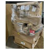 PALLET OF WHOLESALE Christmas Trees