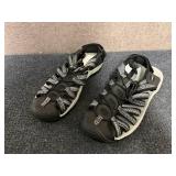 Dannto Sandals - Size 9
