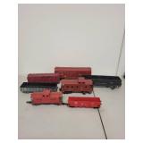 Set of 6 Vintage Lionel and Mixed Brand Model Train Cars